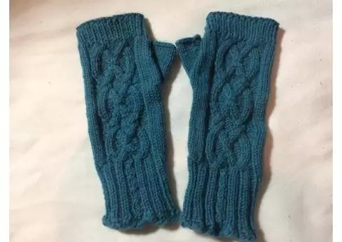 Hand knit fingerless mitts
